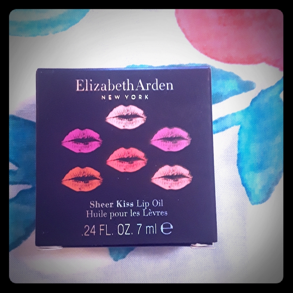Elizabeth Arden lip oil